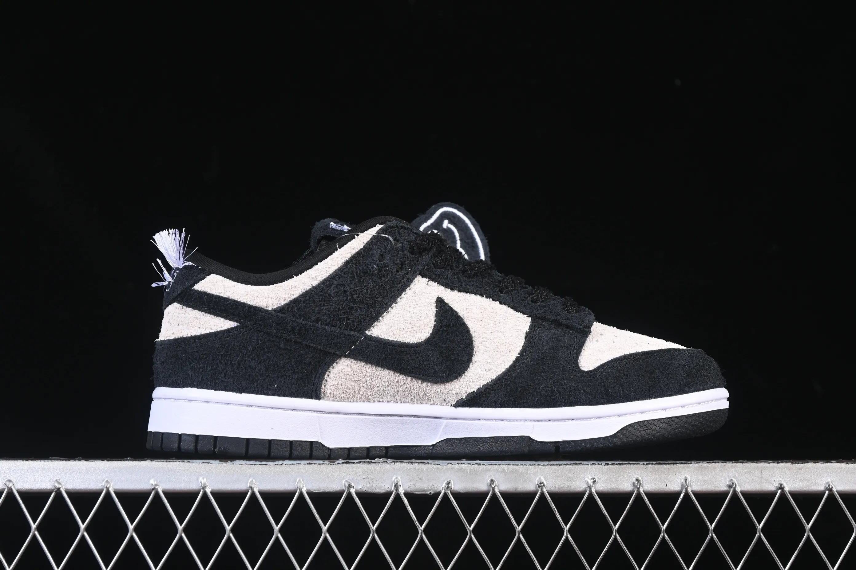 All categories Nk SB Dunk Series Nk SB Dunk Low low-top sneakers Nike Dunk Low "Panda" black and white panda low-top casual sneakers IB2990-100